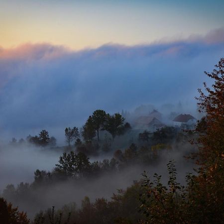 Guest House Lagotto'S Peak Radatovici ภายนอก รูปภาพ